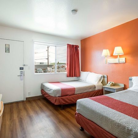 Motel 6 Wendover Ngoại thất bức ảnh